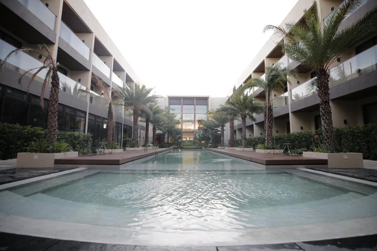 The Maximilian Hotel Cauayan City  Exterior photo